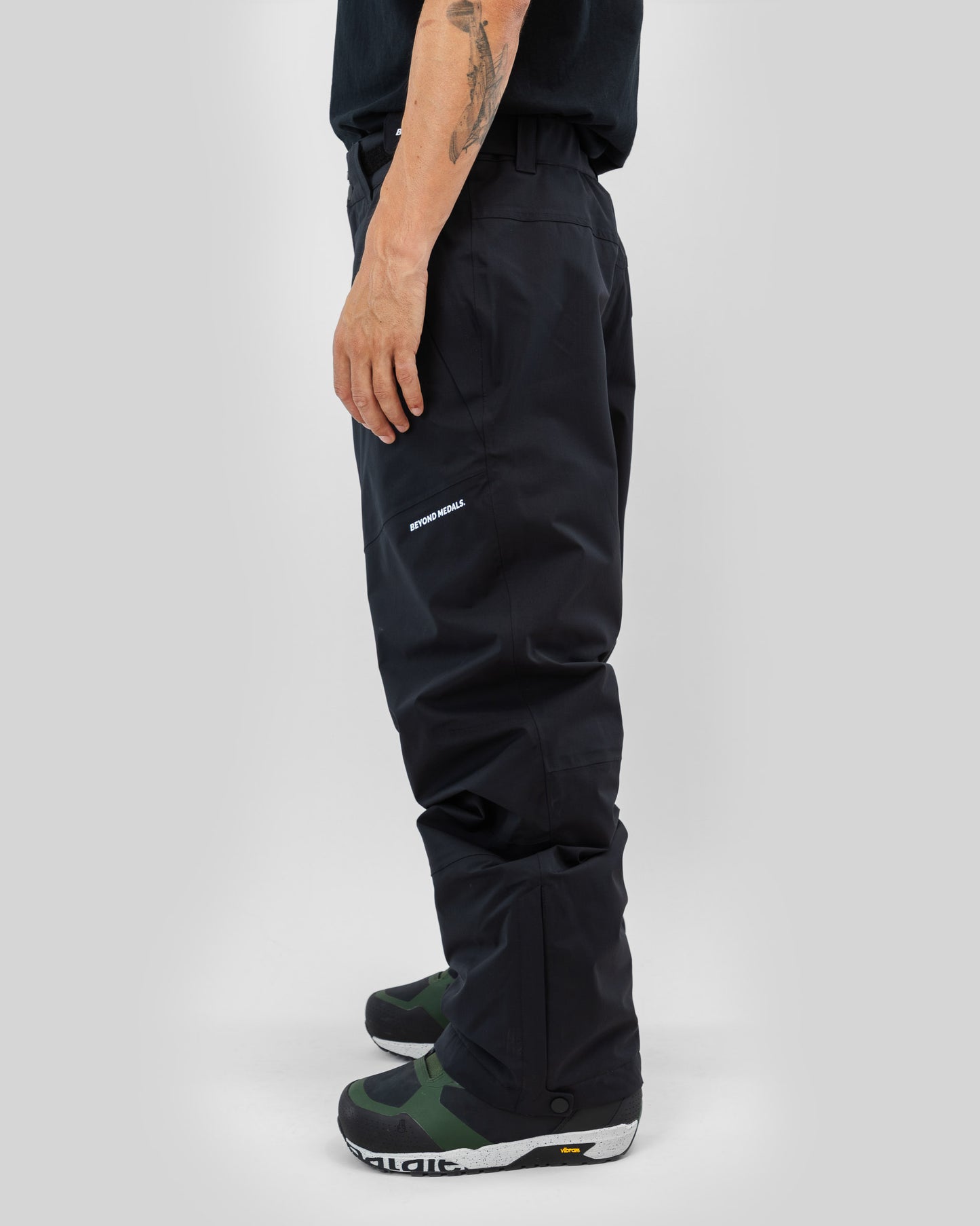 Beyond Medals Zip Pants 2L 2026