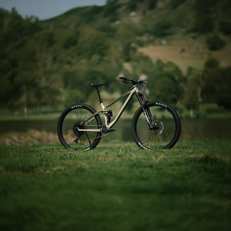 ALL MOUNTAIN BIKE