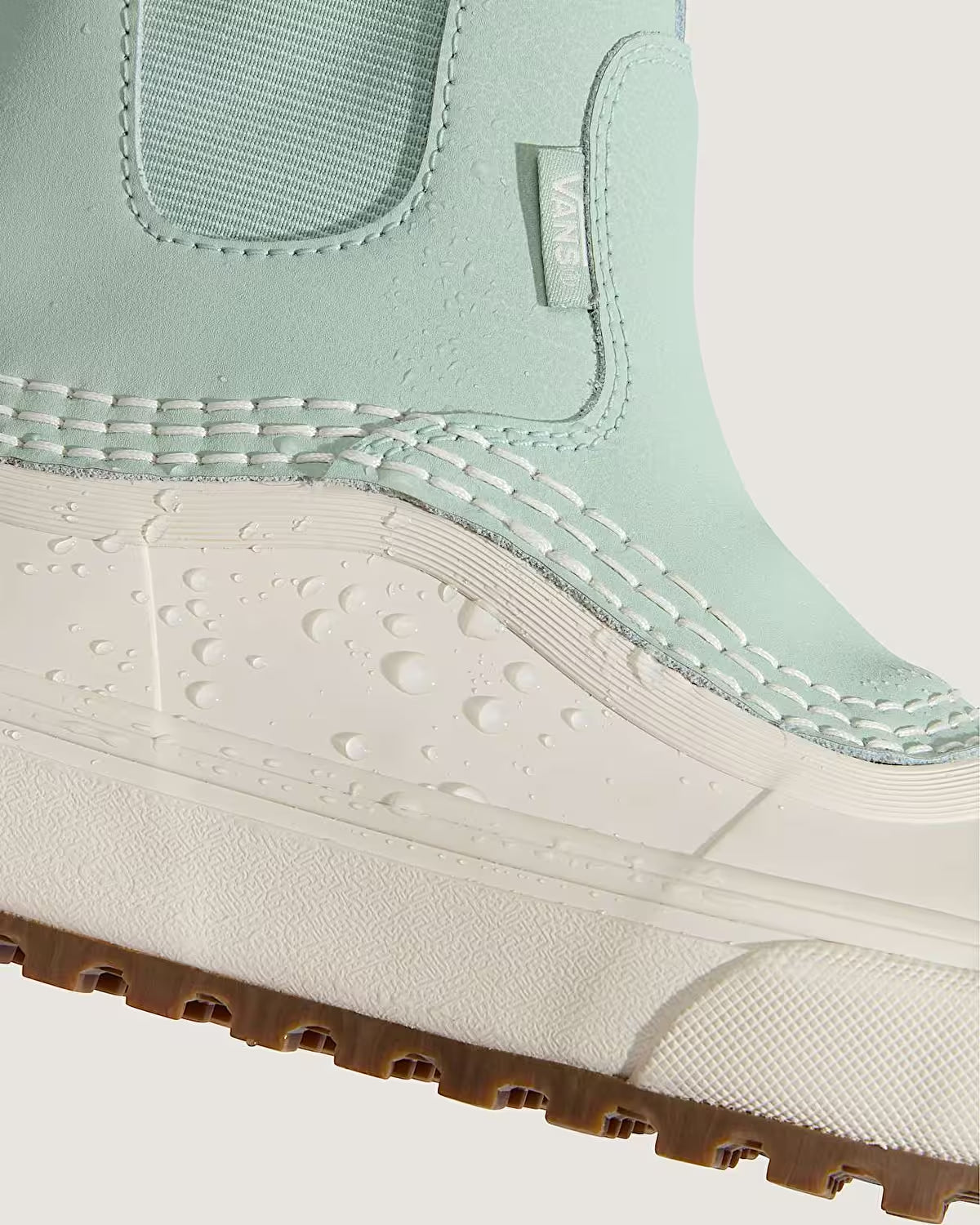 Vans Womens MTE Standard Mid Chelsea Waterproof Boot