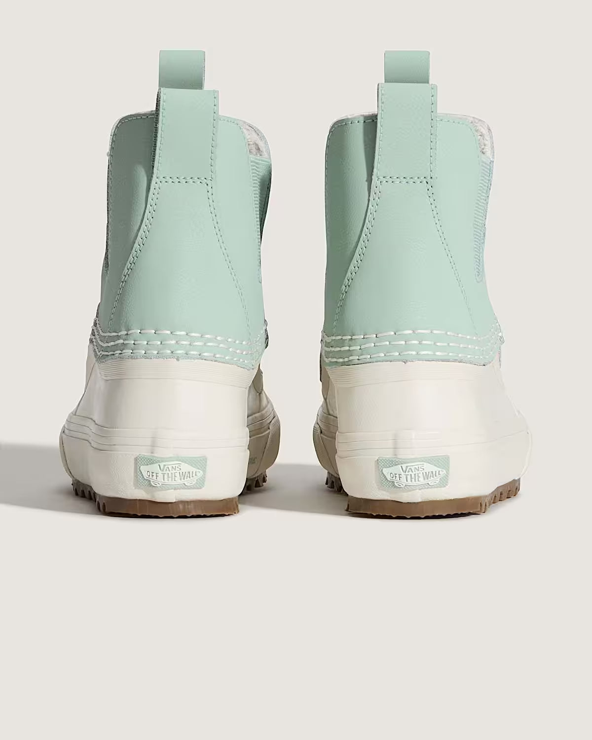 Vans Womens MTE Standard Mid Chelsea Waterproof Boot