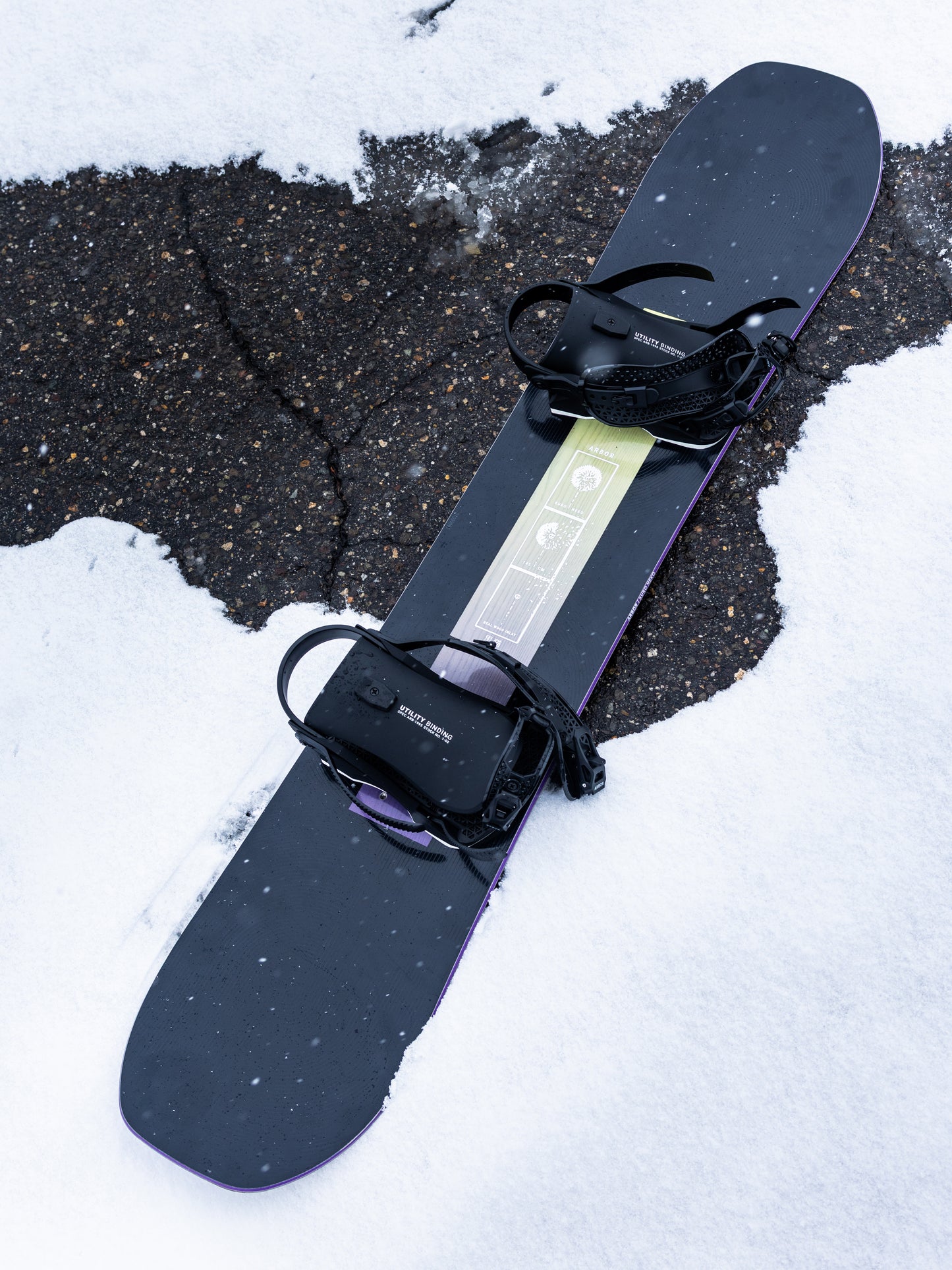 2027 Arbor Kuro Neko Snowboard