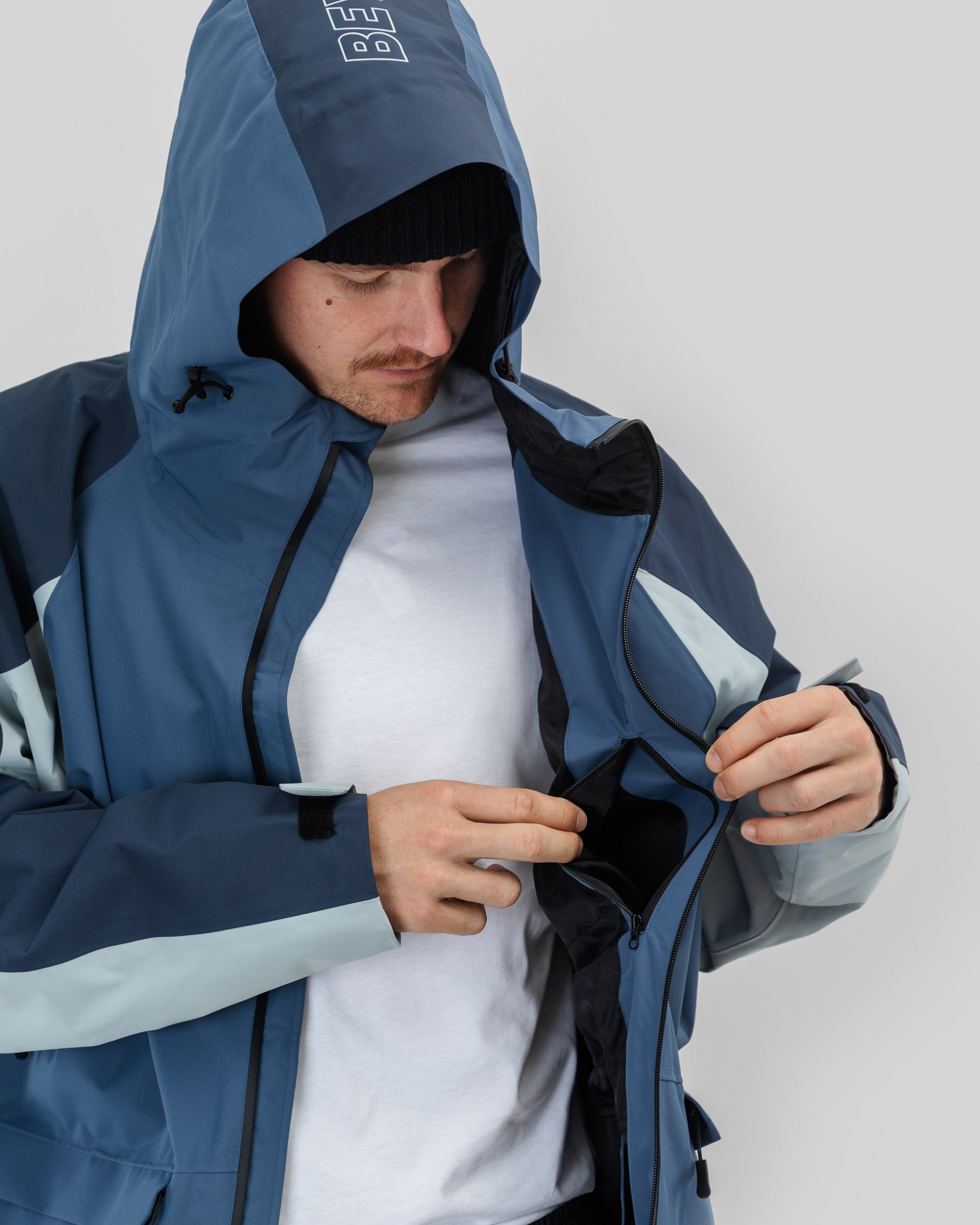Beyond Medals Nostalgia Jacket 2L 2026 – Ballistyx