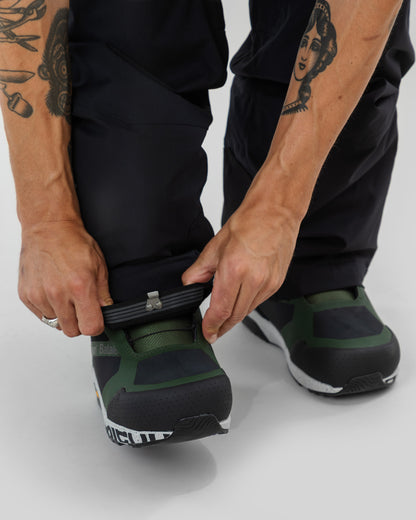 Beyond Medals Zip Pants 2L 2026