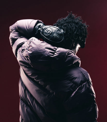 Howl + Public Highland Mitt 2026