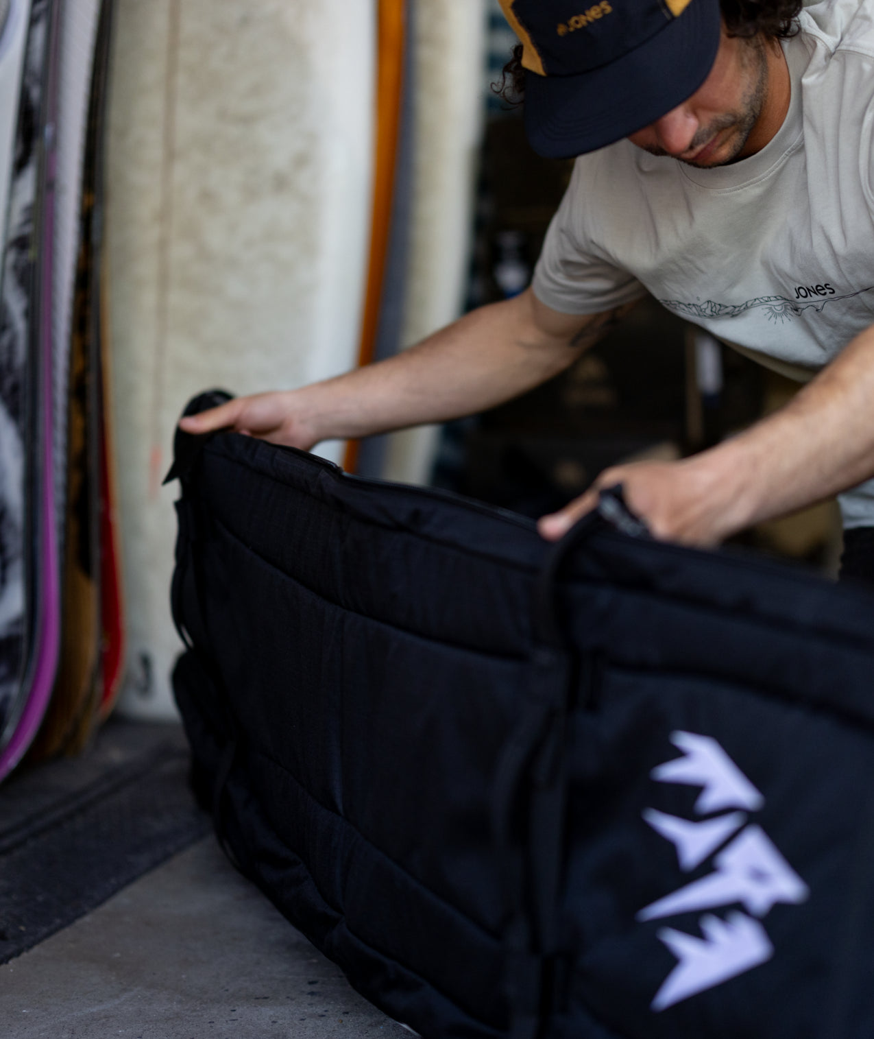 Jones Adventure Boardbag