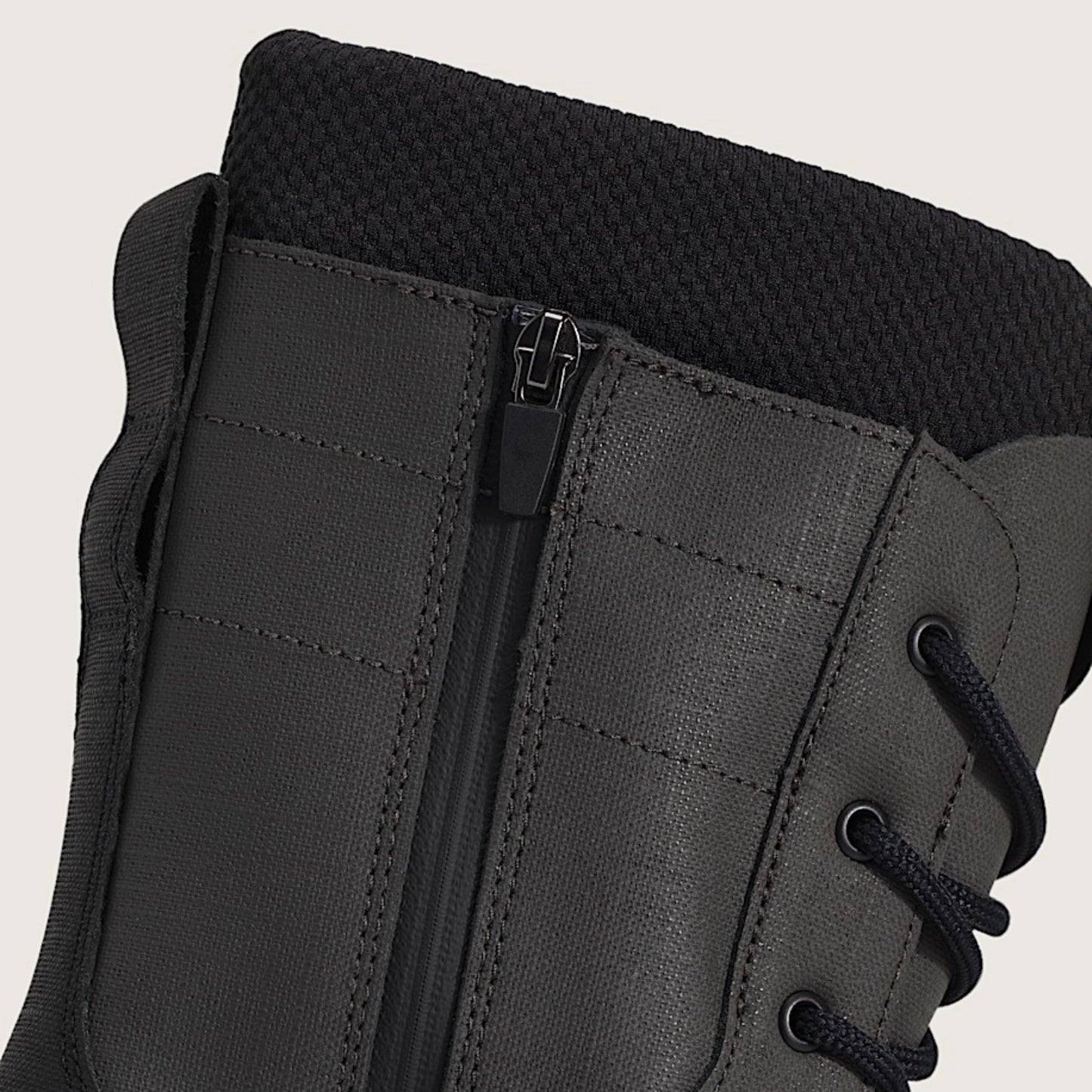 Vans MTE Standard Zip Waterproof Boot
