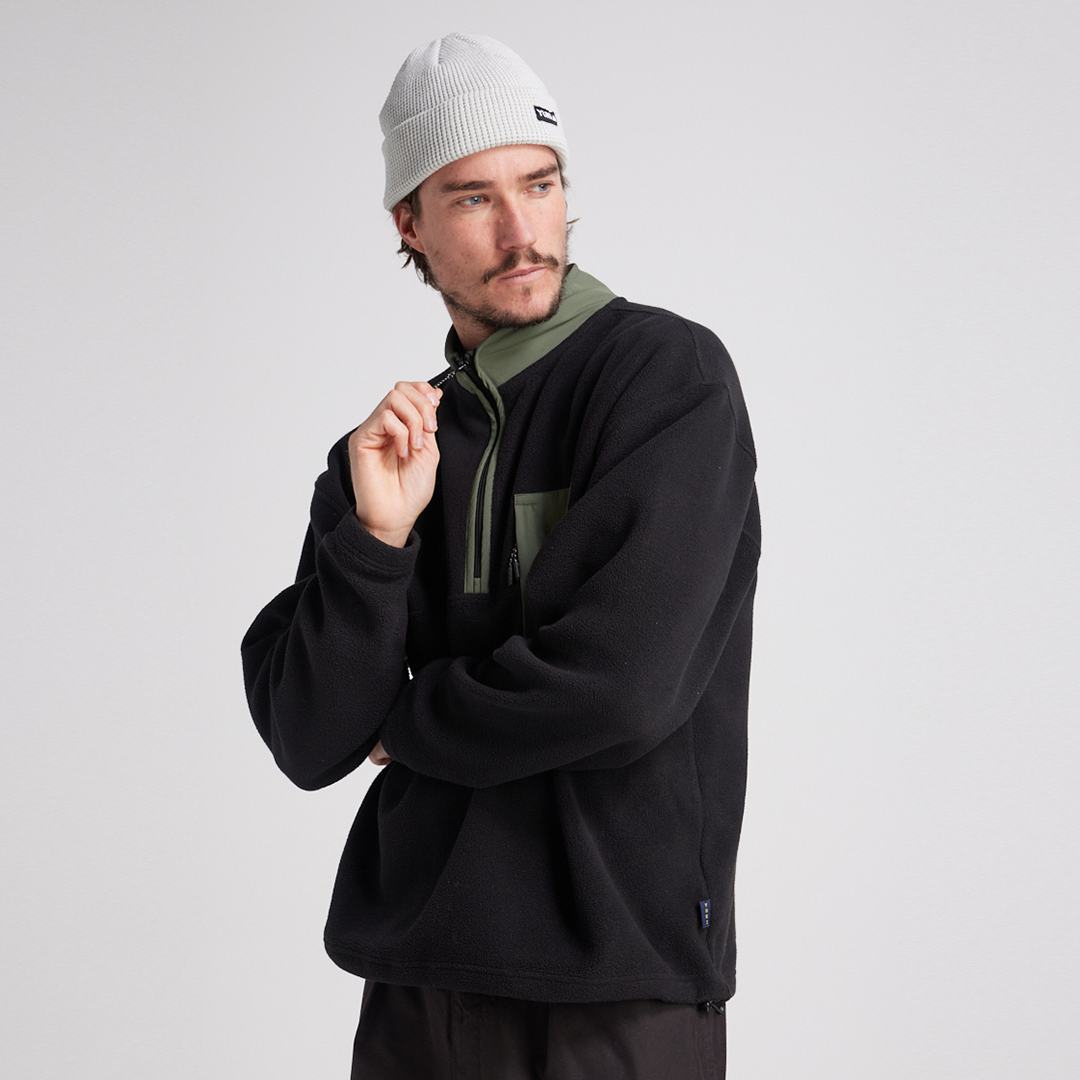 Yuki Threads Monte Fleece – Black